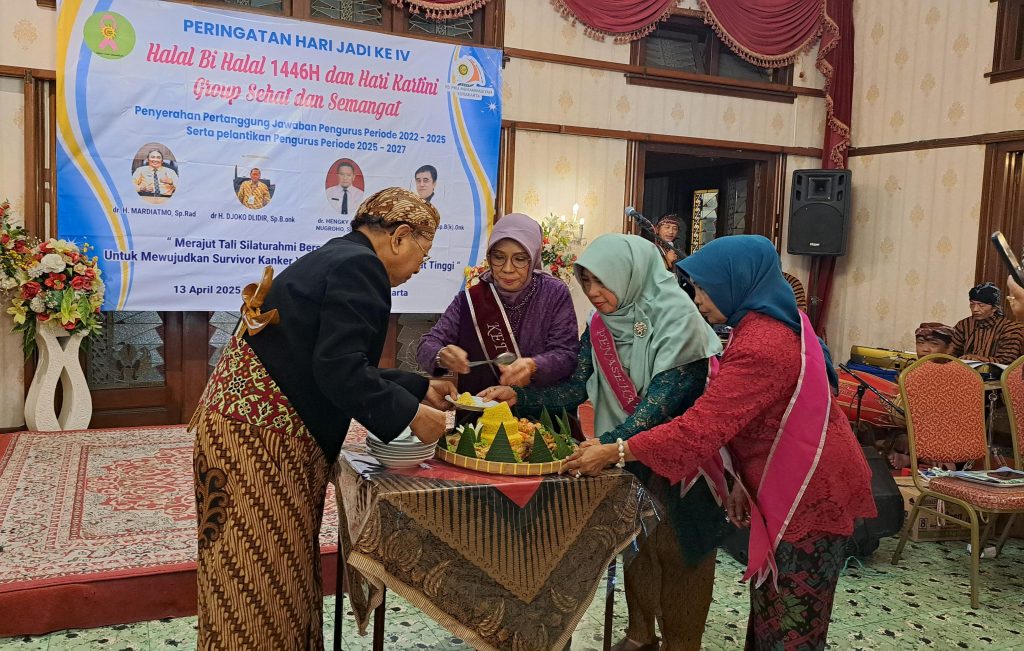 Group Sehat dan Semangat (GSS) RS PKU Muhammadiyah Solo menyelenggarakan empat acara penting dalam satu momentum pada Minggu (13/4/2025) di Ndalem Tjokro Soekarnan, Solo.