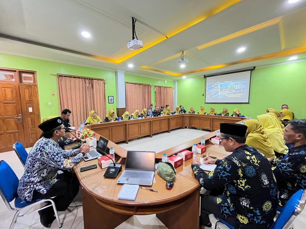 MKKS SMP Muhammadiyah se-Kabupaten Kendal Kagumi Layanan SMP Muh PK Kottabarat