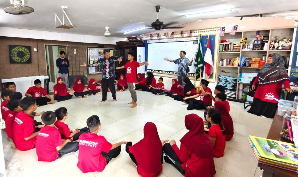 Lewat Pengabdian Internasional, APIK PTMA Kuatkan Promosi Sekolah Indonesia di Malaysia