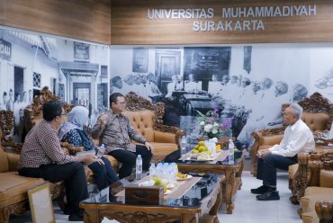UMS-BI Solo Perkuat Sinergi Pengembangan Halal Center dan Literasi Kebanksentralan