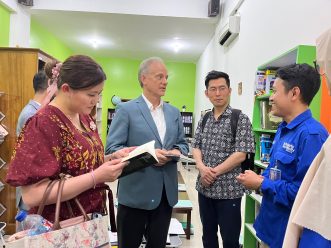 Karya Siswa SMA Muhammadiyah PK Solo Dapat Apresiasi Dosen Internasional