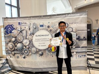 WTISD 2025, UMS Dorong Literasi Digital Lewat Game Virtual Reality