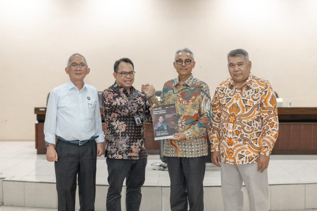 Pisah Sambut Plt. Kepala LLDIKTI Wilayah VI Jawa Tengah pada Rabu, (7/5/2025) di Gedung Pertemuan LLDIKTI Wilayah VI Jawa Tengah.
