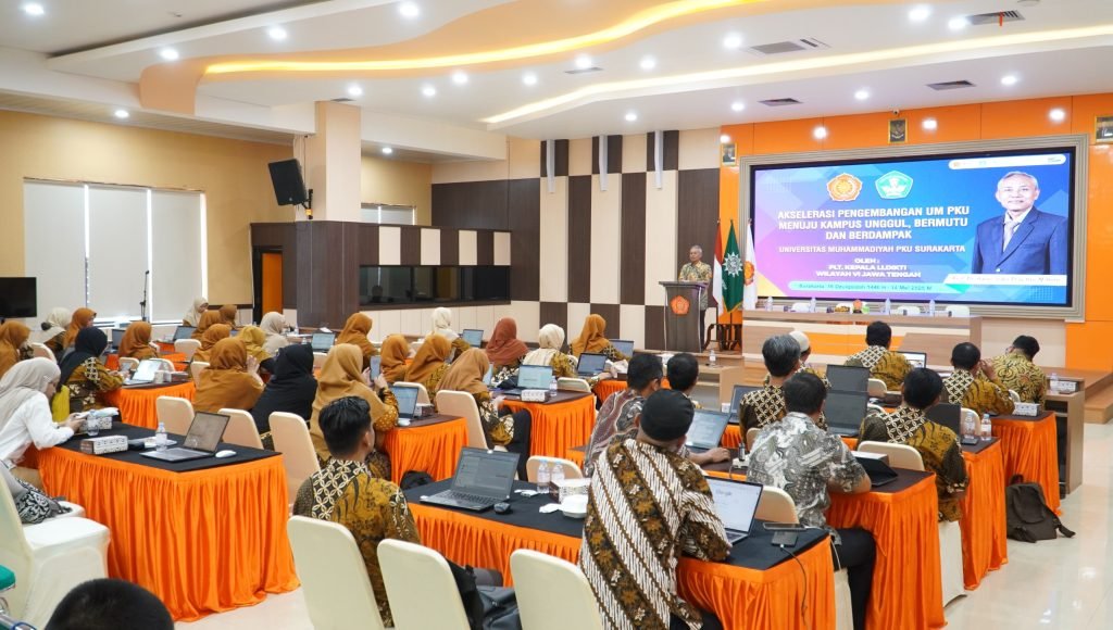 Dikunjungi PWM Jateng dan LL Dikti, UMPKU Solo Percepat Transformasi