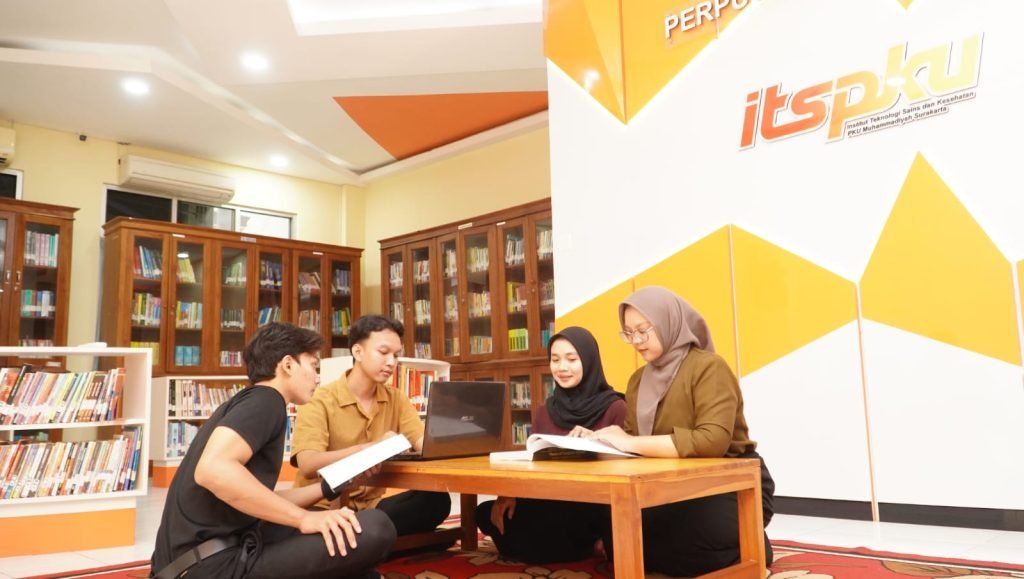 Permudah Pendaftaran, Calon Mahasiswa UMPKU Surakarta Naik Signifikan
