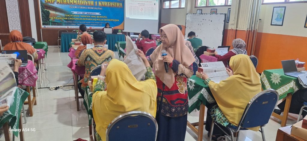 Program Studi Magister Pendidikan Bahasa Indonesia (MPBI) Universitas Muhammadiyah Surakarta (UMS) sukses menggelar pelatihan "Pelatihan Best Practice dalam Pembelajaran" bagi para guru SMP, SMA, dan SMK Muhammadiyah se-Kartasura.