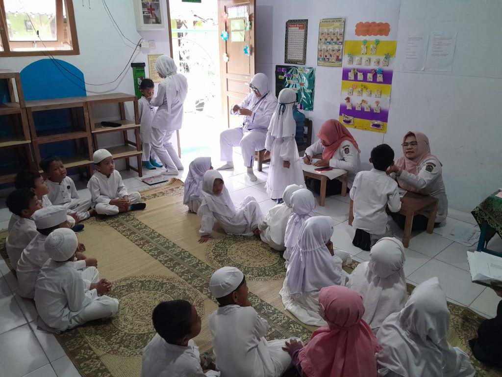 TK Aisyiyah Bolon 1 Bareng UPT Puskesmas Colomadu 1 Gelar Cek Kesehatan Gratis