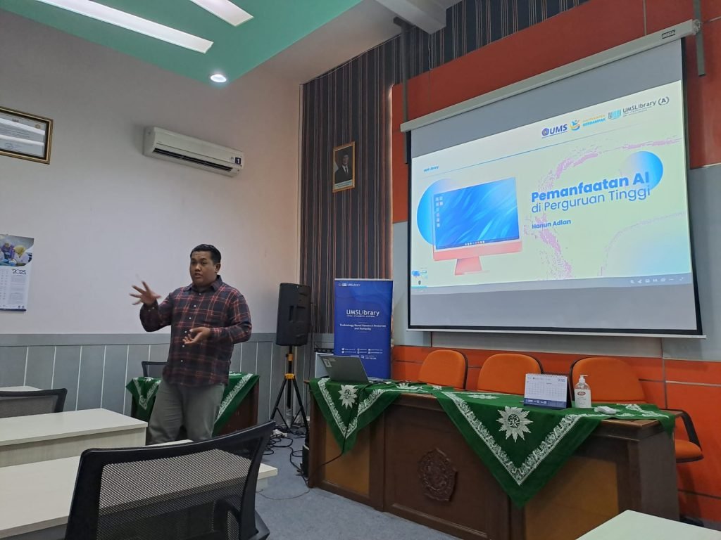 Perpustakaan Universitas Muhammadiyah Surakarta (UMS) mengadakan pelatihan pemanfaatan akal imitasi (AI). Kegiatan diadakan selama tiga hari berturut-turut, Senin-Rabu (16-18/5/2025) di Ruang Siti Badilah, Lantai 1 Perpustakaan UMS.
