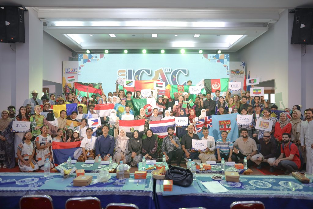Universitas Muhammadiyah Surakarta (UMS) kembali menegaskan komitmennya dalam memperkuat jejaring global dengan menggelar “4th International Culture and Academic Competition (ICAC) 2025” di Auditorium Moh. Djazman, Kampus 1 UMS, Rabu (18/6/2025).