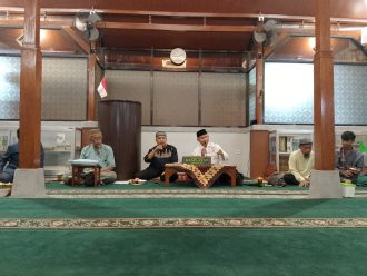 Kajian Rutin Malam Rabu PCM Solo Selatan Bahas Tafsir Surat Yasin