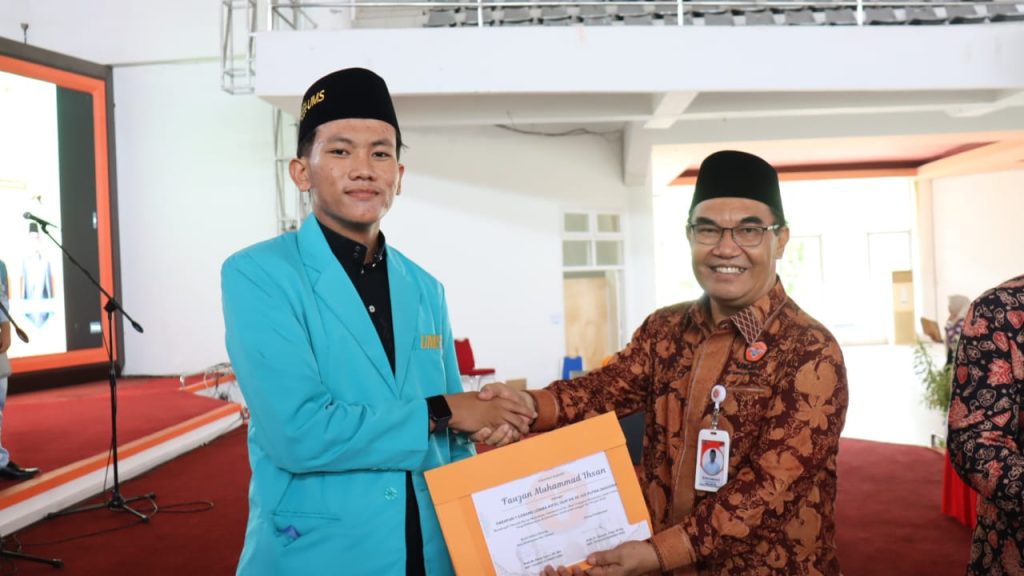 Hafizh Muda FEB UMS Juara Nasional MHQ 20 Juz di Ajang se-Asia Tenggara