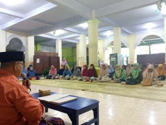 Pengajian Ahad Keempat PRA Joyotakan: Pengaruh Makanan Halal Terhadap Doa yang Mustajab