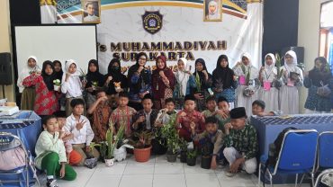 Pengawas Madrasah Kemenag dan PD IPM Kota Solo Hadiri Masa Ta’aruf Siswa di MTs Muh Kota Solo