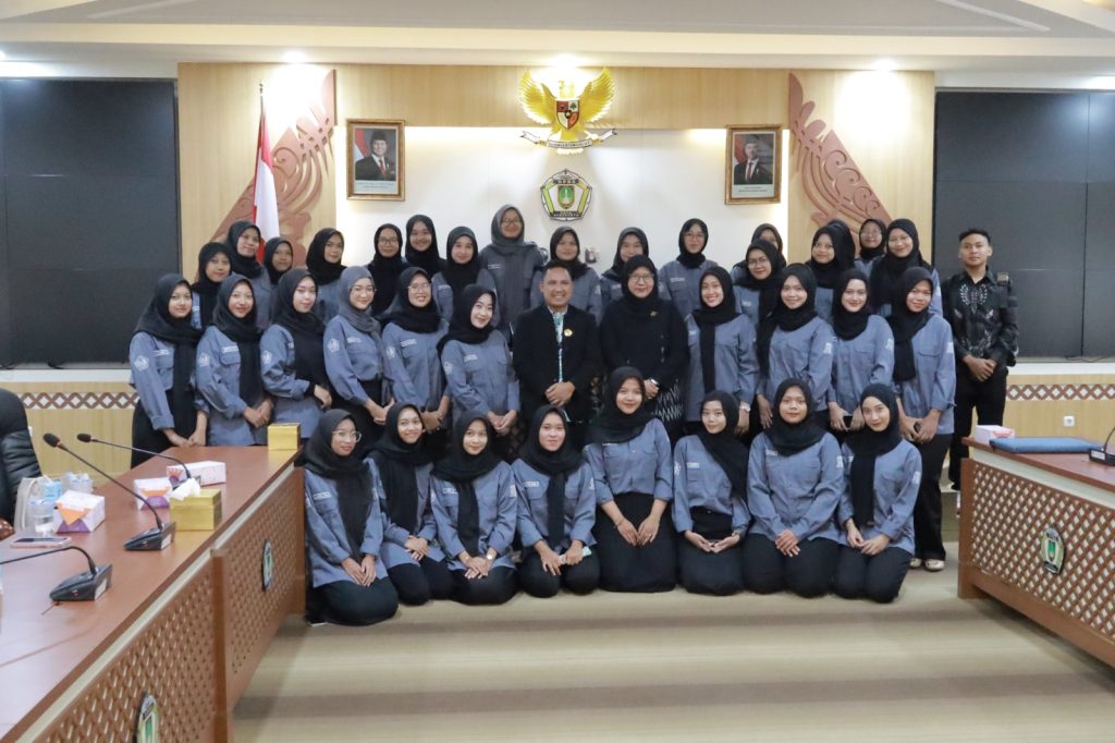 Advokasi ke DPRD, Mahasiswa UMS Dorong Efektivitas Perda Kawasan Tanpa Rokok