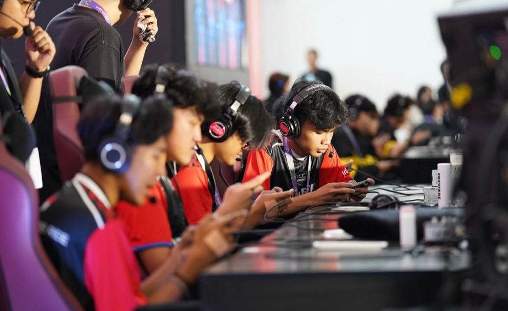 Top! Mahasiswa UMS Ukir Prestasi E-Sport Internasional di Filipina