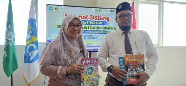 Belajar “Less is More”, SD Muhammadiyah 1 Solo Studi Tiru ke SD Mica Sidoarjo