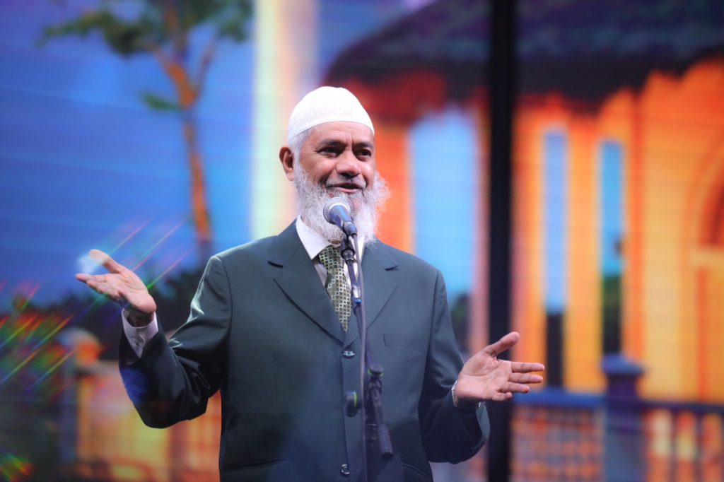 Hadiri Ceramah Zakir Naik, Rektor UMS Tekankan Pendidikan dan Tarbiyah