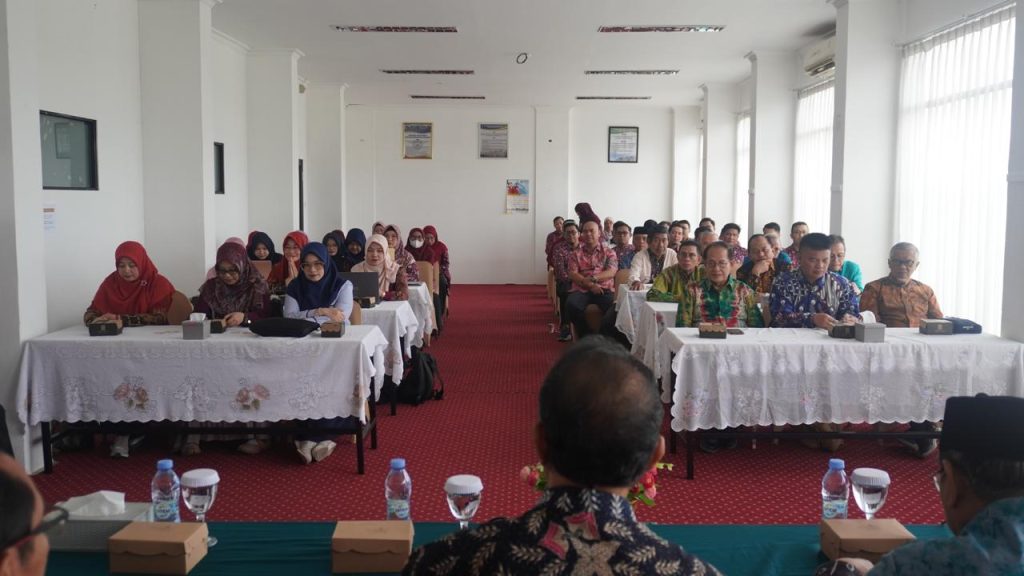 Universitas Muhammadiyah Surakarta (UMS) terus memperkuat perannya dalam pengembangan pendidikan kedokteran nasional dengan menjalin kerja sama strategis bersama Universitas Muhammadiyah Banjarmasin.