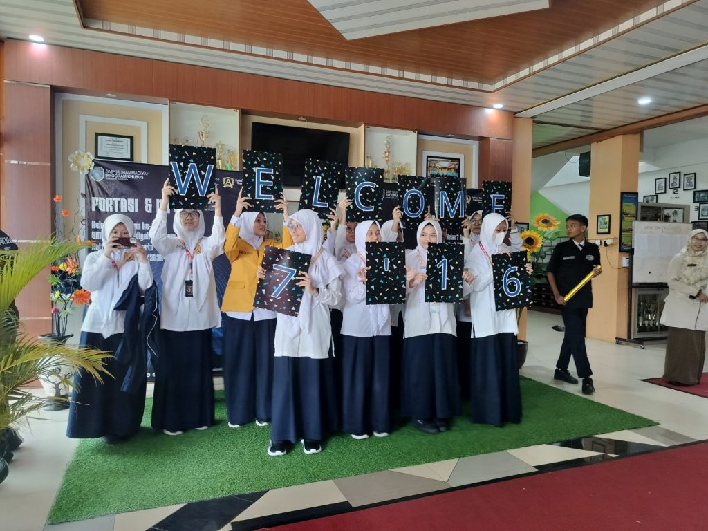 SMP Muhammadiyah PK Solo Gelar MPLS Hari Pertama dengan Meriah dan Penuh Semangat