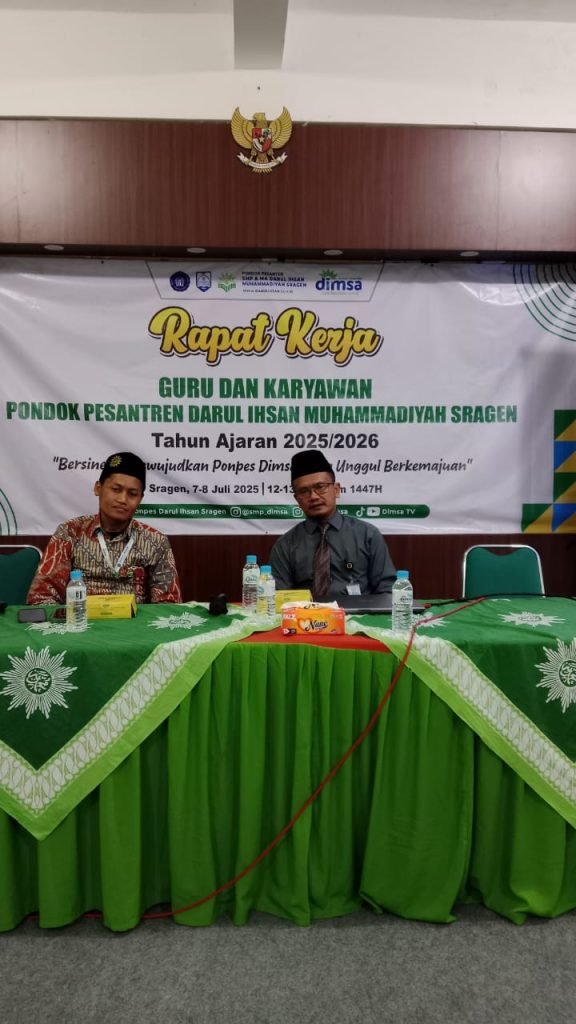 Pondok Pesantren Darul Ikhsan Muhammadiyah Sragen (DIMSA) menggelar Rapat Kerja (Raker) dan Upgrading Teacher Forum untuk para guru SMP dan MA DIMSA pada awal Juli 2025.