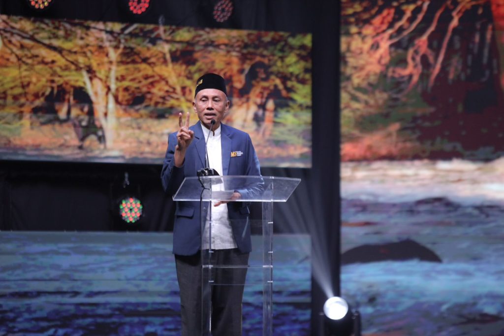 Rektor Universitas Muhammadiyah Surakarta (UMS) Prof. Harun Joko Prayitno, hadir dalam acara Zakir Naik Tour Indonesia 2025 di Edutorium KH Ahmad Dahlan, Selasa (8/7/2025) malam.