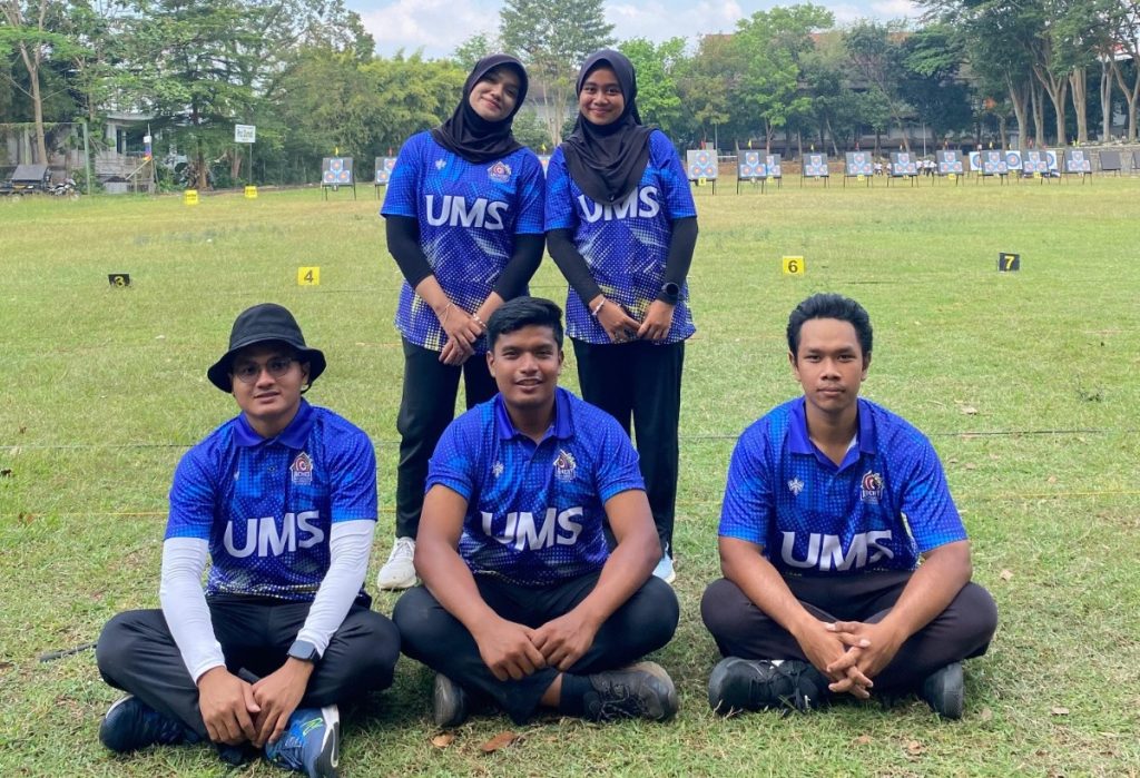 Mahasiswi Program Studi Pendidikan Jasmani (Penjas) Fakultas Ilmu Keguruan dan Ilmu Pendidikan (FKIP) Universitas Muhammadiyah Surakarta (UMS), Hanun Nailal Husna, menorehkan prestasi membanggakan dengan lolos mewakili Provinsi Jawa Tengah dalam Pekan Olahraga Mahasiswa Nasional (POMNAS) 2025 untuk cabang olahraga panahan divisi compound putri.