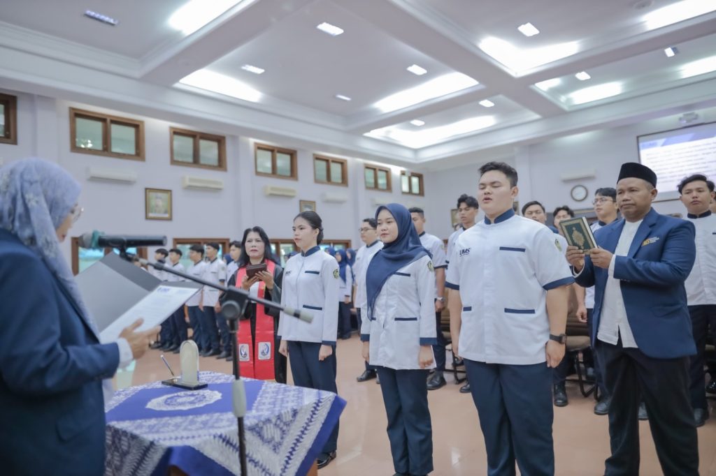 Mahasiswa Pendidikan Profesi Fisioterapis UMS Angkatan ke-10 Ucap Janji Sebelum Praktik Klinik, Teguhkan Etika dan Profesionalisme