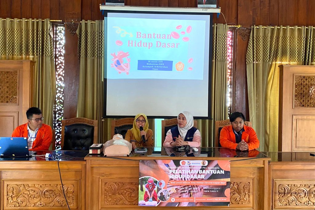 Warga Tipes Antusias Ikuti Pelatihan Bantuan Hidup Dasar (BHD) UMPKU Surakarta
