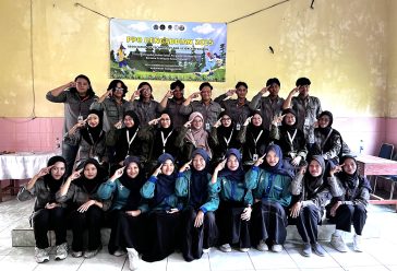 Tim ATLAS Geografi UMS Tingkatkan Kewaspadaan Longsor Melalui Edukasi Interaktif