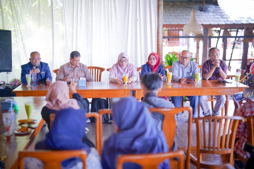 UMS Tambah 5 Guru Besar, Perkokoh Keilmuan Kampus