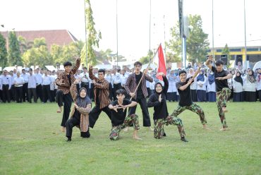 UMS Gelar Upacara HUT RI dengan Rangkaian Parade Prestasi Mahasiswa