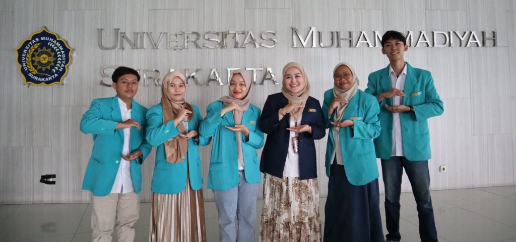 Anak difabel di Yayasan Pembinaan Anak Cacat (YPAC) Solo mendapatkan manfaat nyata dari program pelatihan motorik yang digagas Tim Program Kreativitas Mahasiswa-Pengabdian Masyarakat (PKM-PM) Universitas Muhammadiyah Surakarta (UMS).