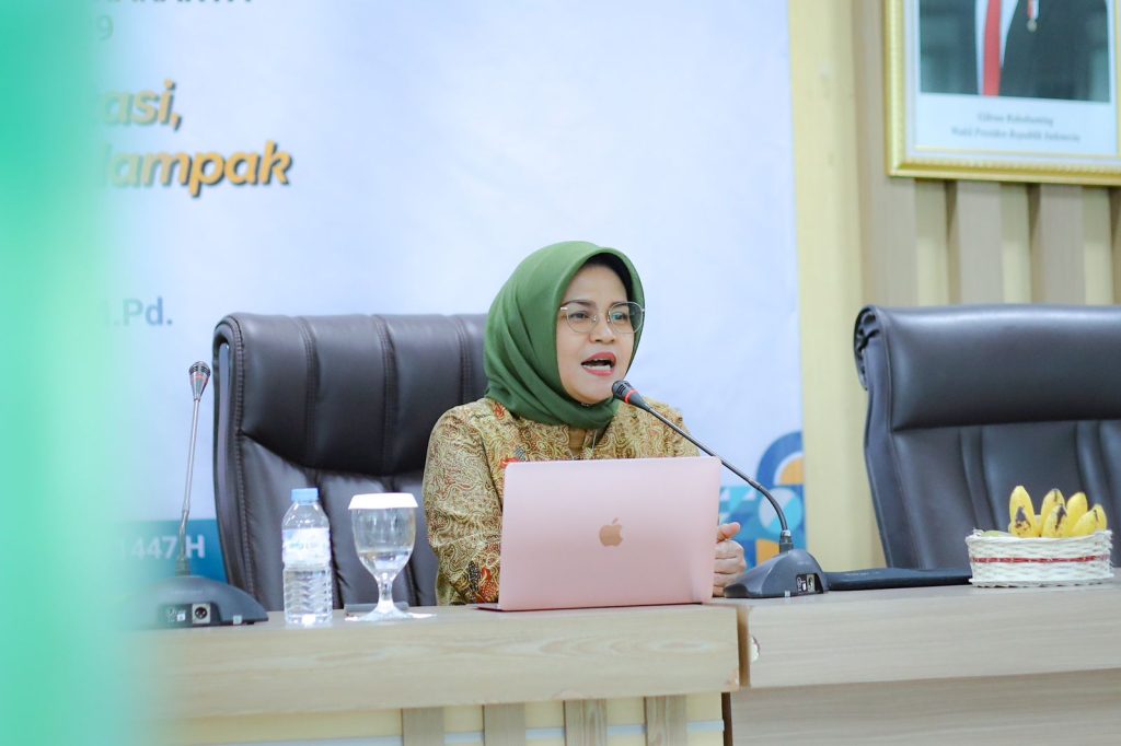 niversitas Muhammadiyah Surakarta (UMS) menggelar Pembekalan Pejabat Struktural UMS Masa Jabatan 2025–2029 pada Rabu (13/8/2025) di Kampus UMS. Acara ini menghadirkan pembicara utama yaitu Kepala LLDIKTI Wilayah VI Jawa Tengah, yang membawakan materi bertema Strategi Implementasi dan Pelopor Kampus Berdampak.