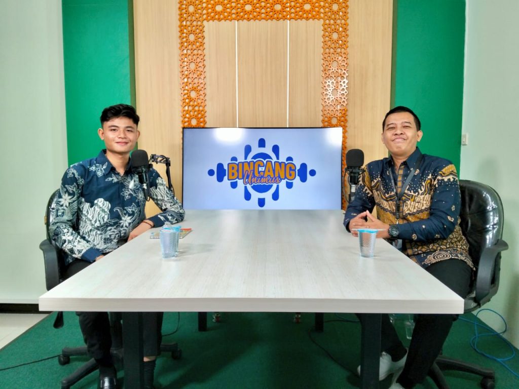 Opini di Kompas Ungkap “Raya”: Dari Koran ke Panggung Radio Serta Podcast sebagai Seruan Kesehatan Anak Indonesia