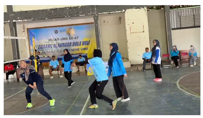FKIP UMS Raih Gelar Juara Voli Putri di HUT ke-67 Kampus