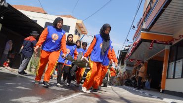UMPKU Surakarta Gelar Simulasi Bencana untuk Pertolongan Gawat Darurat Bencana Gempa dan Kecelakaan