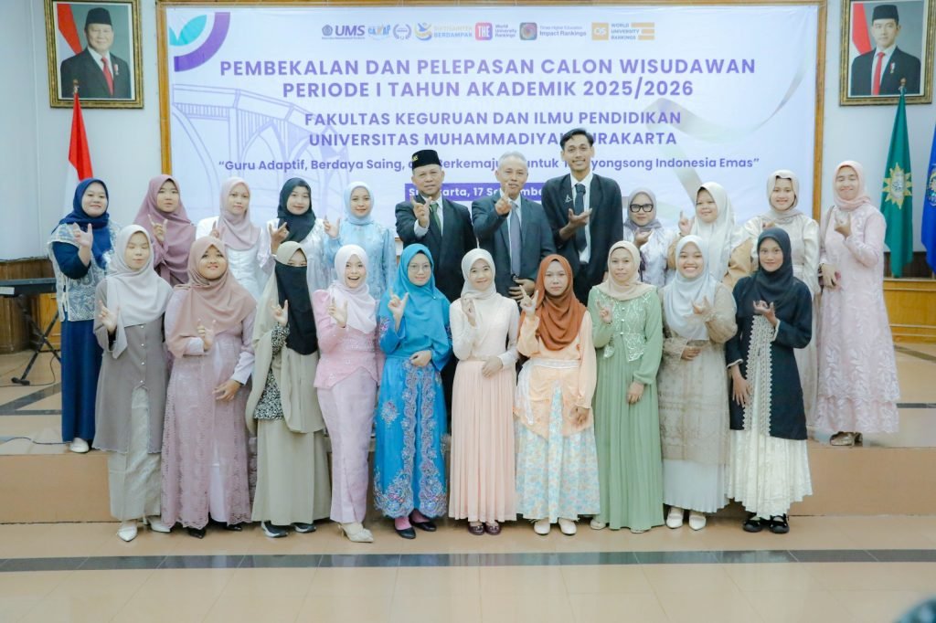 Fakultas Keguruan dan Ilmu Pendidikan (FKIP) Universitas Muhammadiyah Surakarta (UMS) melepas 298 calon wisudawan pada acara Pembekalan dan Pelepasan Calon Wisudawan Periode I Tahun 2025/2026 di Auditorium Muhammad Djazman, Rabu (17/9/2025).