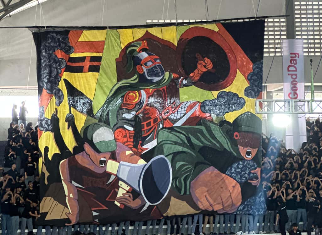 Brigade Tauhid Guncang GOR Sritex dengan Dukungan Tifo Gladiator