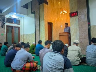 Hidupkan Sunah, PCPM Kobeng Gandeng Masjid Arifin Gelar Salat Gerhana Bulan