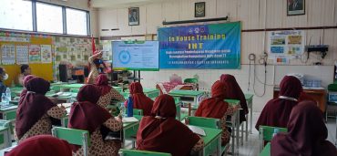 40 Guru SD Muhammadiyah 1 Solo Ikuti IHT Pembelajaran Mendalam