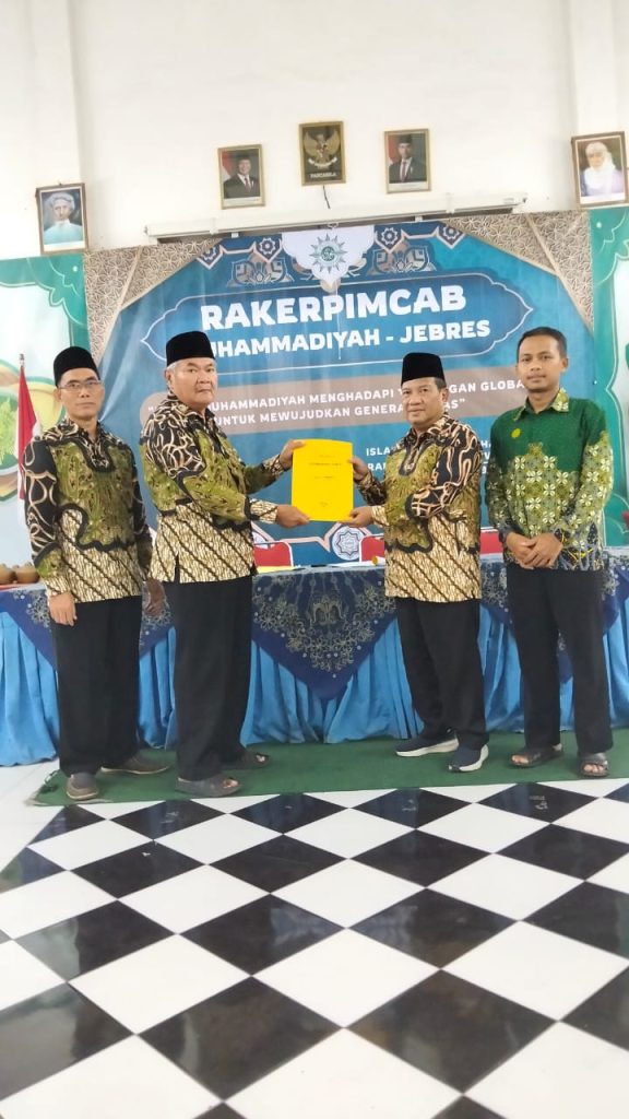 Pimpinan Cabang Muhammadiyah (PCM) Jebres menyelenggarakan Rapat Kerja Pimpinan Cabang (Rakerpimcab) pada Rabu, (17/9/2025) di SMP Muhammadiyah 7 Kandangsapi, Jebres.