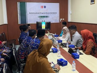 UMS Bikin Aplikasi ARGeo Code untuk Pembelajaran Geometri Berbasis Augmented Reality