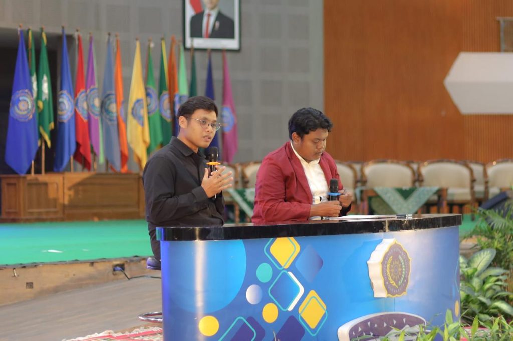 Universitas Muhammadiyah Surakarta (UMS) menggelar Masa Taaruf ke-IMM-an yang menjadi rangkaian kegiatan Masta Batch II UMS, Minggu (28/9/2025) di Edutorium KH Ahmad Dahlan. Acara ini ditujukan untuk mengenalkan organisasi Muhammadiyah termasuk organisasi otonom (ortom) Muhammadiyah yaitu Ikatan Mahasiswa Muhammadiyah (IMM).