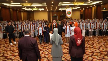 180 Mahasiswa UMPKU Solo Ikuti Pelantikan Profesi Ners dan Ambil Sumpah