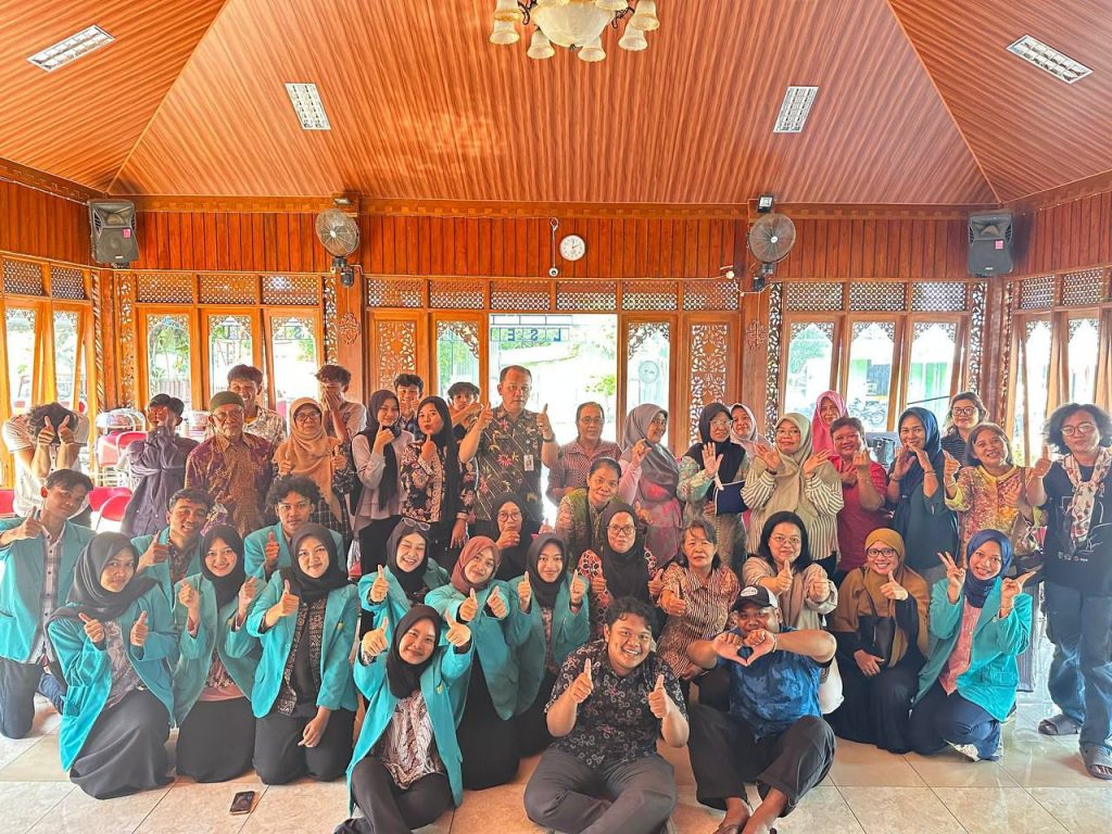 Launching Program BEM Berdampak UMS: Sinergi Mitigasi Bencana dan Edukasi Stunting di Sewu