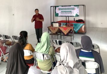 Dorong Kemandirian Pangan, PPK Ormawa FT UMS Bikin Sekolah Perempuan