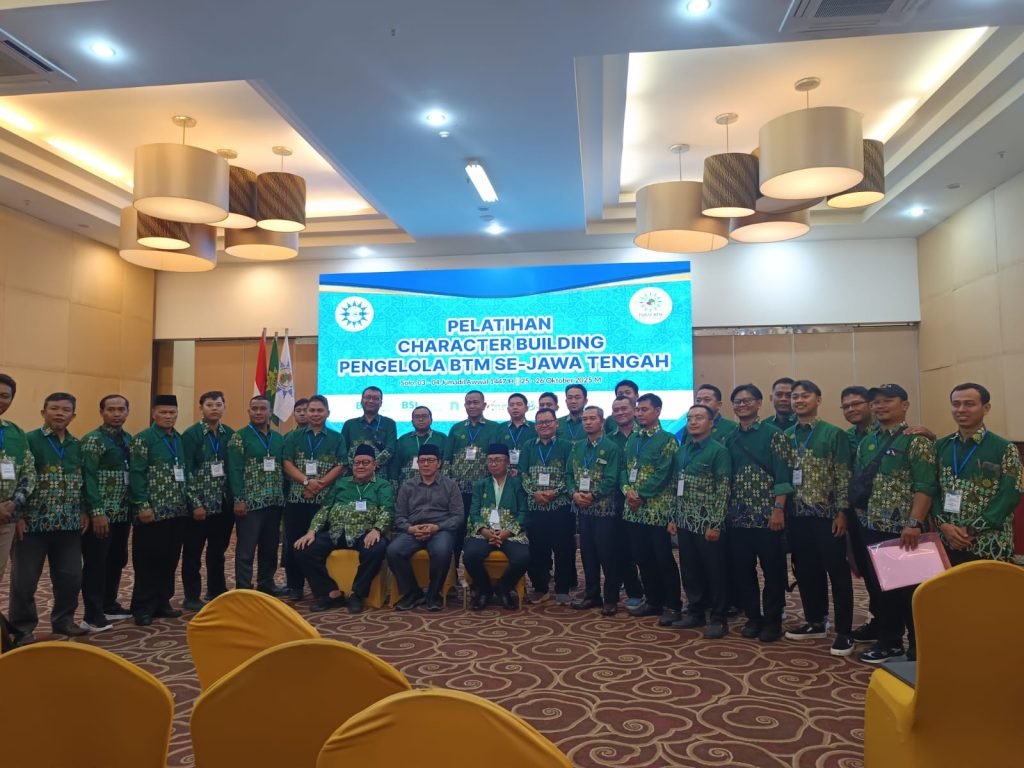 Baitut Tamwil Muhammadiyah (BTM) gelar pelatihan character building se-Jawa Tengah selama dua hari yakni, Sabtu-Minggu (25-26/10/2025) di Dwangsa Hotel Solo, Jl Adi Sucipto No 47, Gonilan, Kartasura, Sukoharjo, Sabtu (25/10/2025).