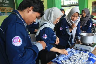 Antisipasi Pencemaran, HMP Kesmas UMS Edukasi Pengelolaan Limbah Minyak Jelantah