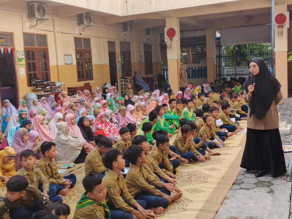 Zikir Pagi dan Salat Dhuha Rutin, SD Muhammadiyah 3 Solo Tumbuhkan Karakter Spiritual Sejak Dini