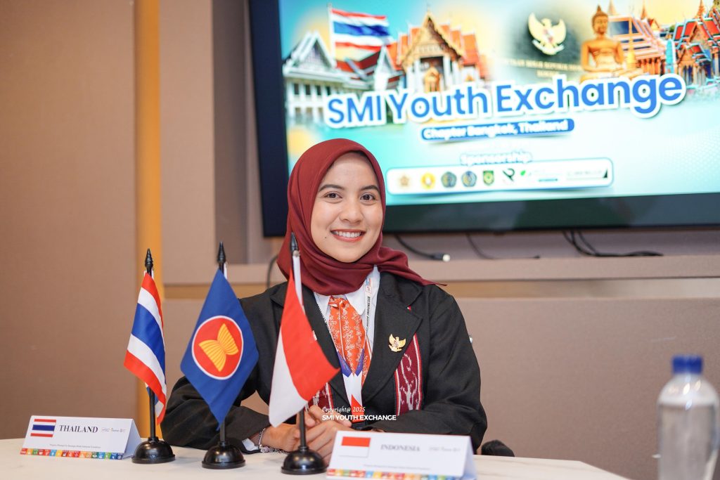 Mahasiswa FK UMS Rebut Best Participant di Youth Exchange Bangkok Thailand
